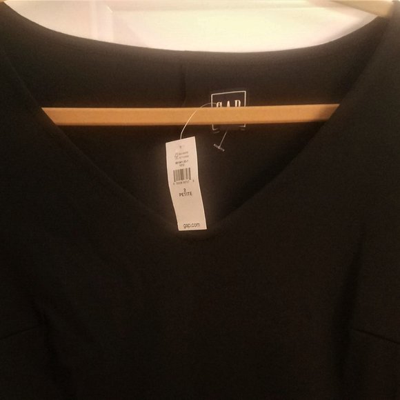 GAP Black Ponte Flare Dress - Picture 4 of 5